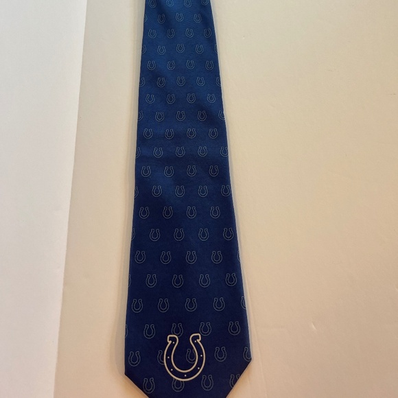 Colts NFL Men's Tie - Picture 5 of 5